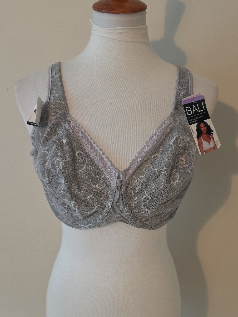 Bali Lace Underwire Bra in Light Gray Brand New